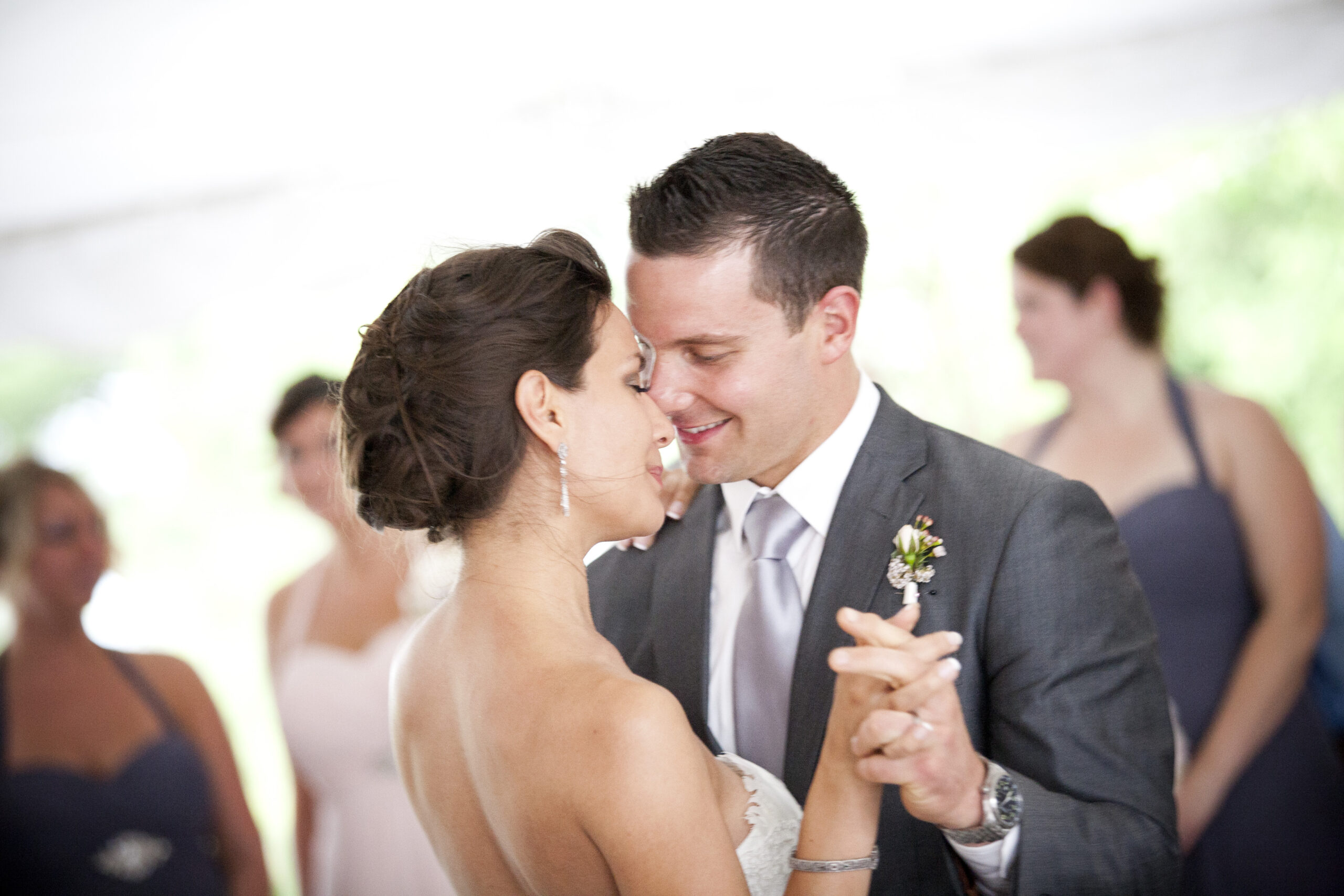 Timless, unscripted, fun, candid, creative Hudson Valley Wedding Photographer, catskills, hudson, northeast, manhattan, saratoga wedding, rustic barn weddings