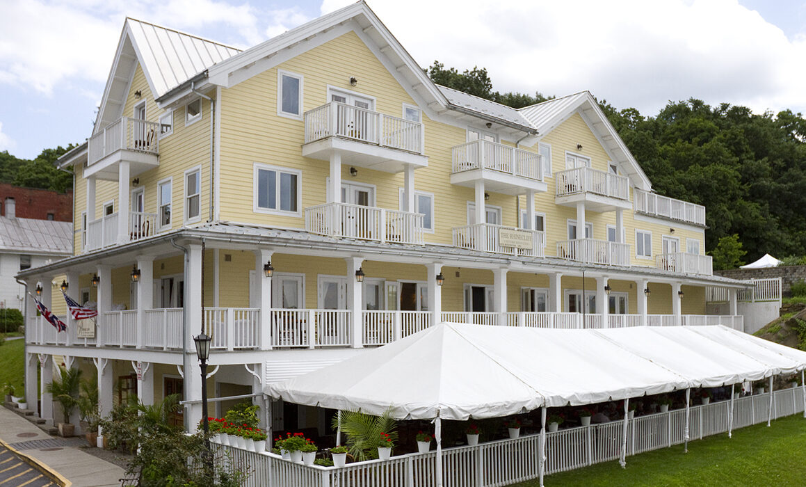 List of 50 Beautiful Locations for Wedding Photography in the Hudson Valley along the Hudson River